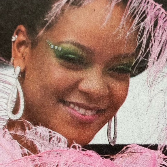 Meet your Posher, Jessica - Picture 1 of 1